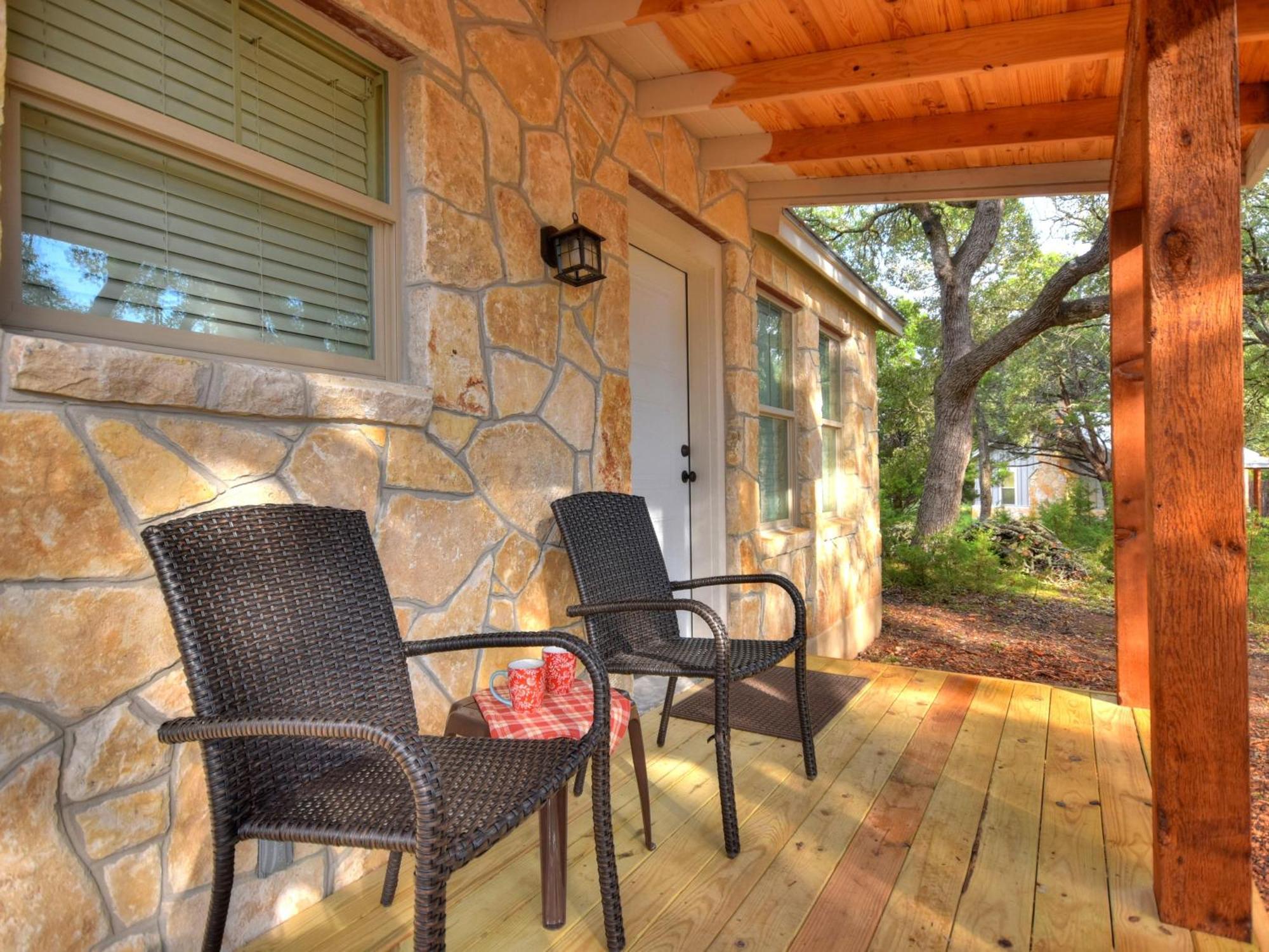 Cabins At Flite Acres - Mockingbird Cabin Wimberley Bagian luar foto